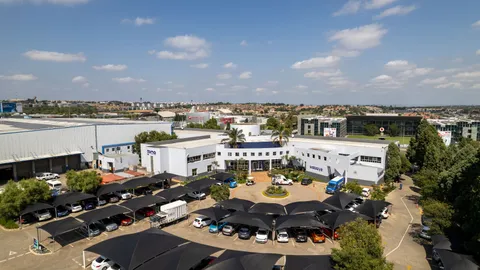 111 15th Road, Randjespark